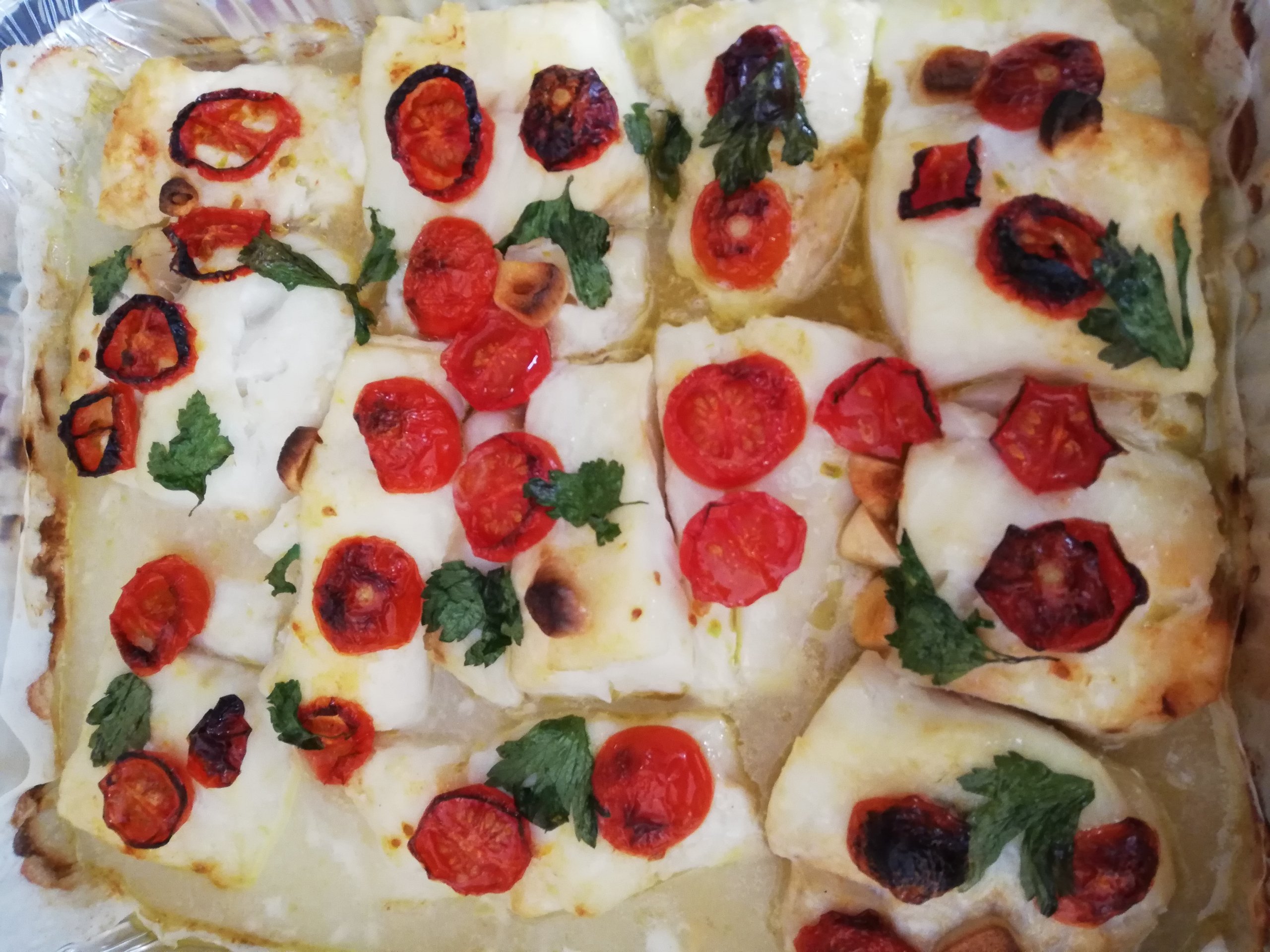 Filetti di merluzzo al forno con pomodorini